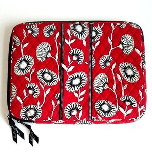Vera Bradley 16" Laptop Red Floral Quilted Protective Laptop Case Zip Up Cover